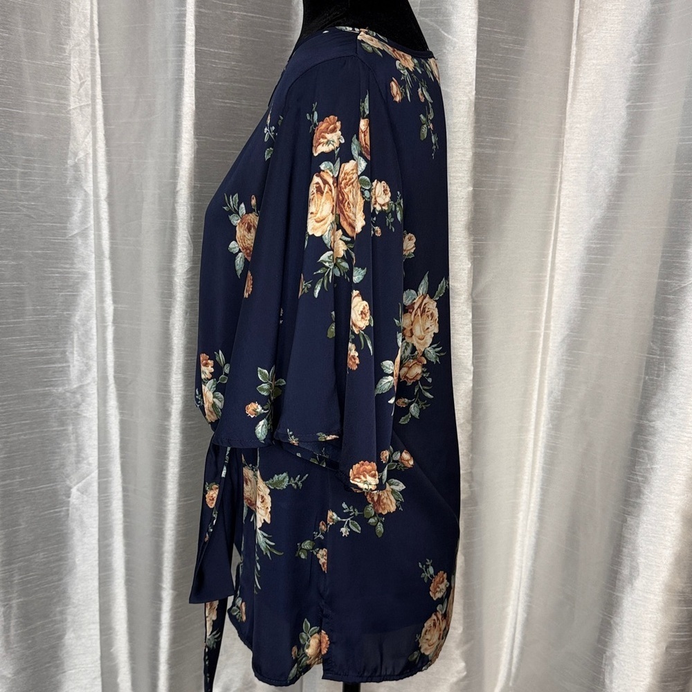 Les Amis Navy Blue Floral Blouse Cape Sleeve Side Tie Semi Sheer Flowy Women’s S - Picture 9 of 9